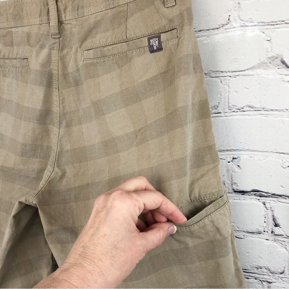 The North Face Alderson Plaid Shorts Dune Beige Sz 32 - Picture 8 of 12